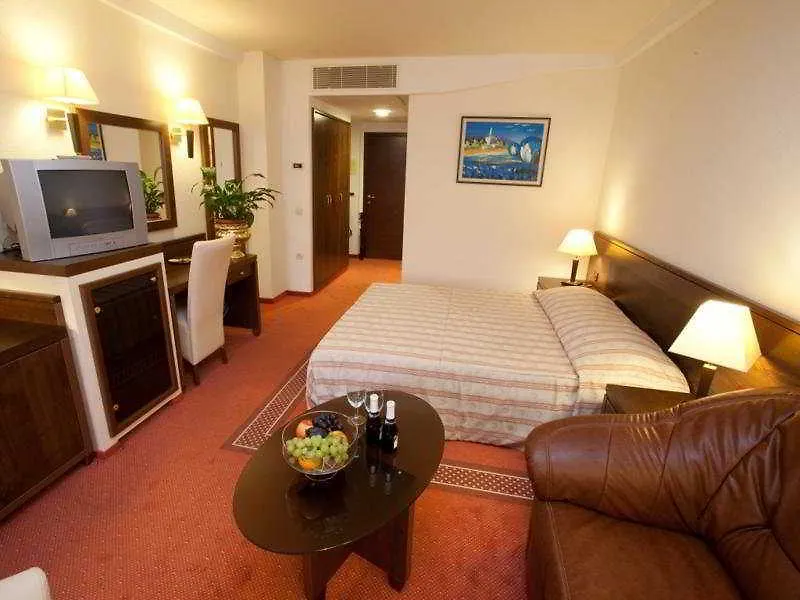 Family Hotel Pagus Pag Town