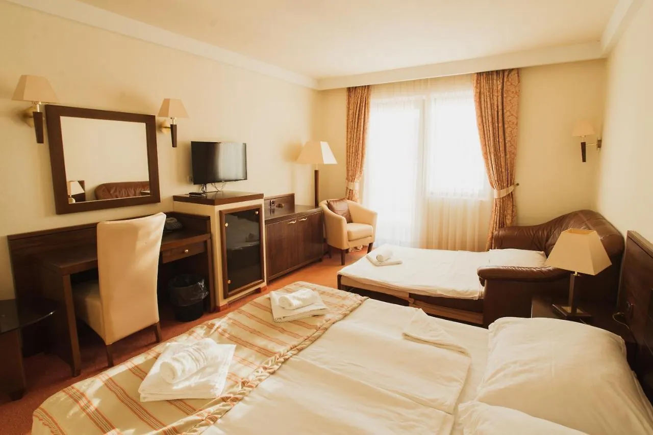Family Hotel Pagus Pag Town